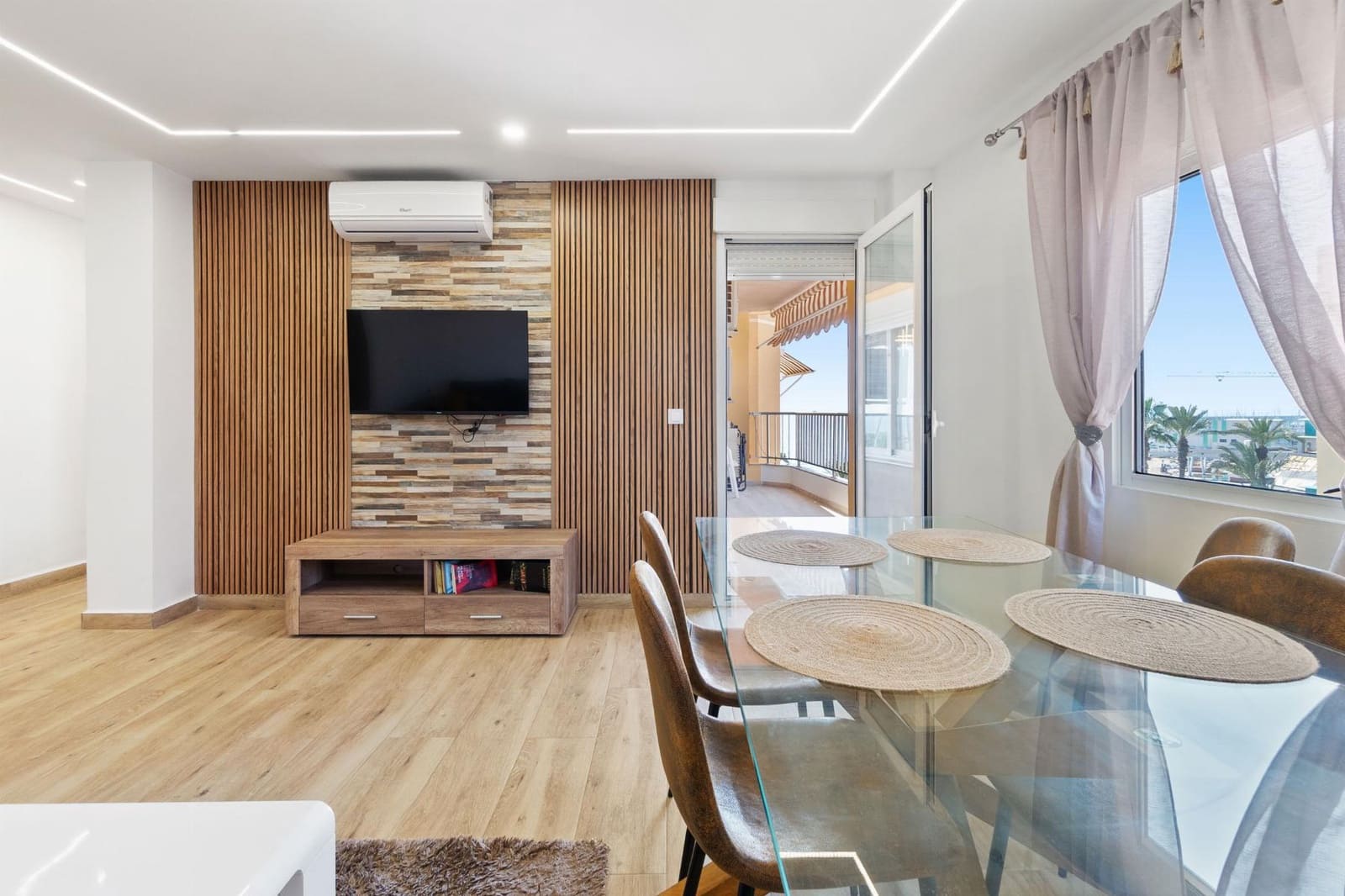 3 soveværelse Lejlighed til salg i Torrevieja - € 330.000 (Ref: 8844684)