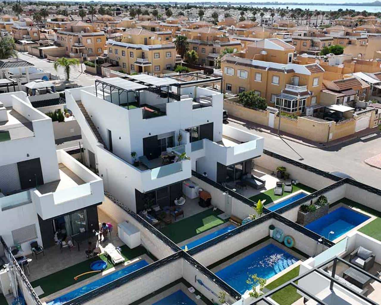 3 Zimmer Villa zu verkaufen in Ciudad Quesada mit Pool Garage - 399.900 € (Ref: 8903101)