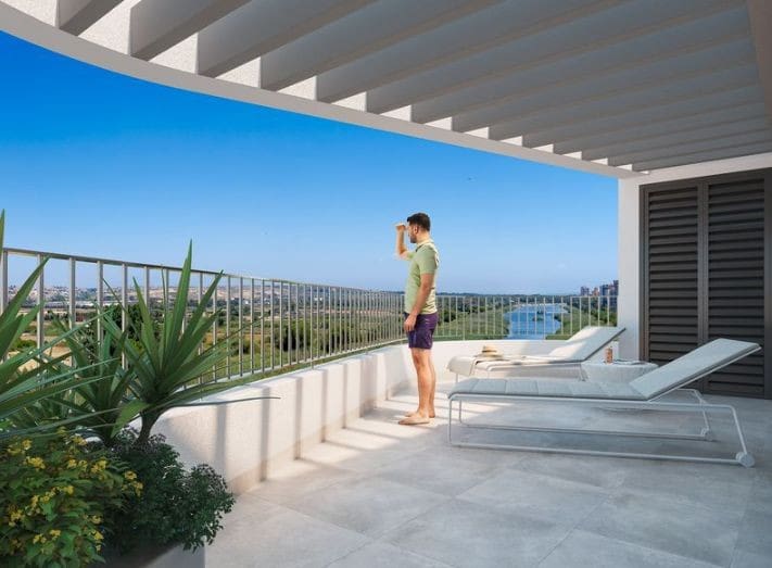 3 quarto Penthouse para venda em Guardamar del Segura com piscina - 640 000 € (Ref: 8971262)