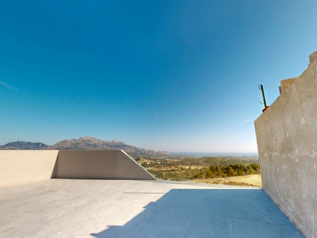 3 bedroom Villa for sale in Polop with pool - € 485,280 (Ref: 8973373)