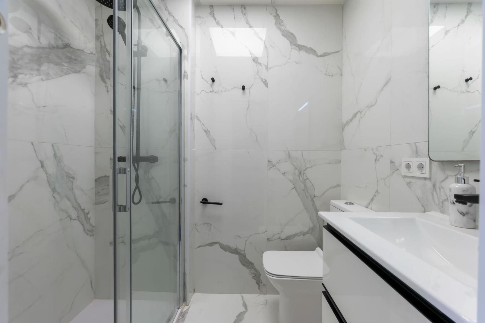 3 slaapkamer Appartement te koop in Torrevieja met zwembad - € 269.000 (Ref: 9060453)