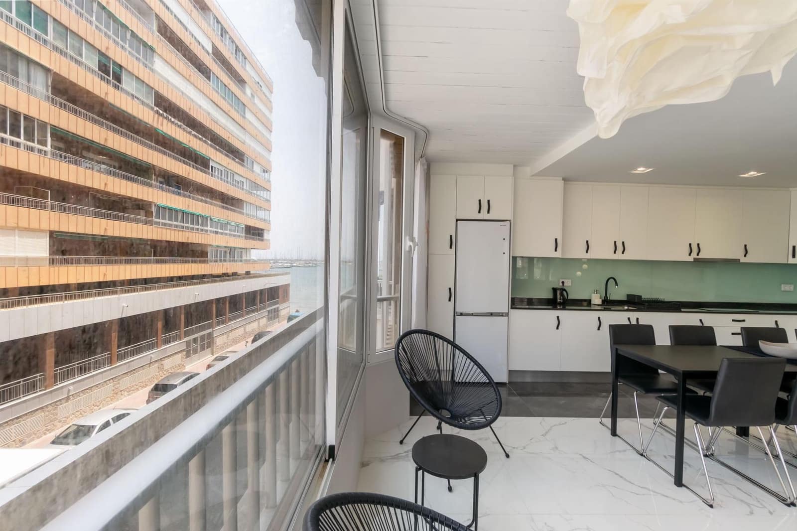 3 slaapkamer Appartement te koop in Torrevieja met zwembad - € 269.000 (Ref: 9060453)