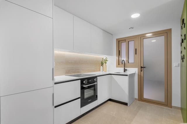 Apartamento de 3 habitaciones en Jacarilla en venta con piscina - 158.500 € (Ref: 9061527)