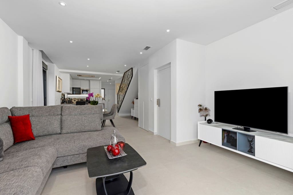 4 slaapkamer Villa te koop in Guardamar del Segura - € 436.000 (Ref: 9064060)