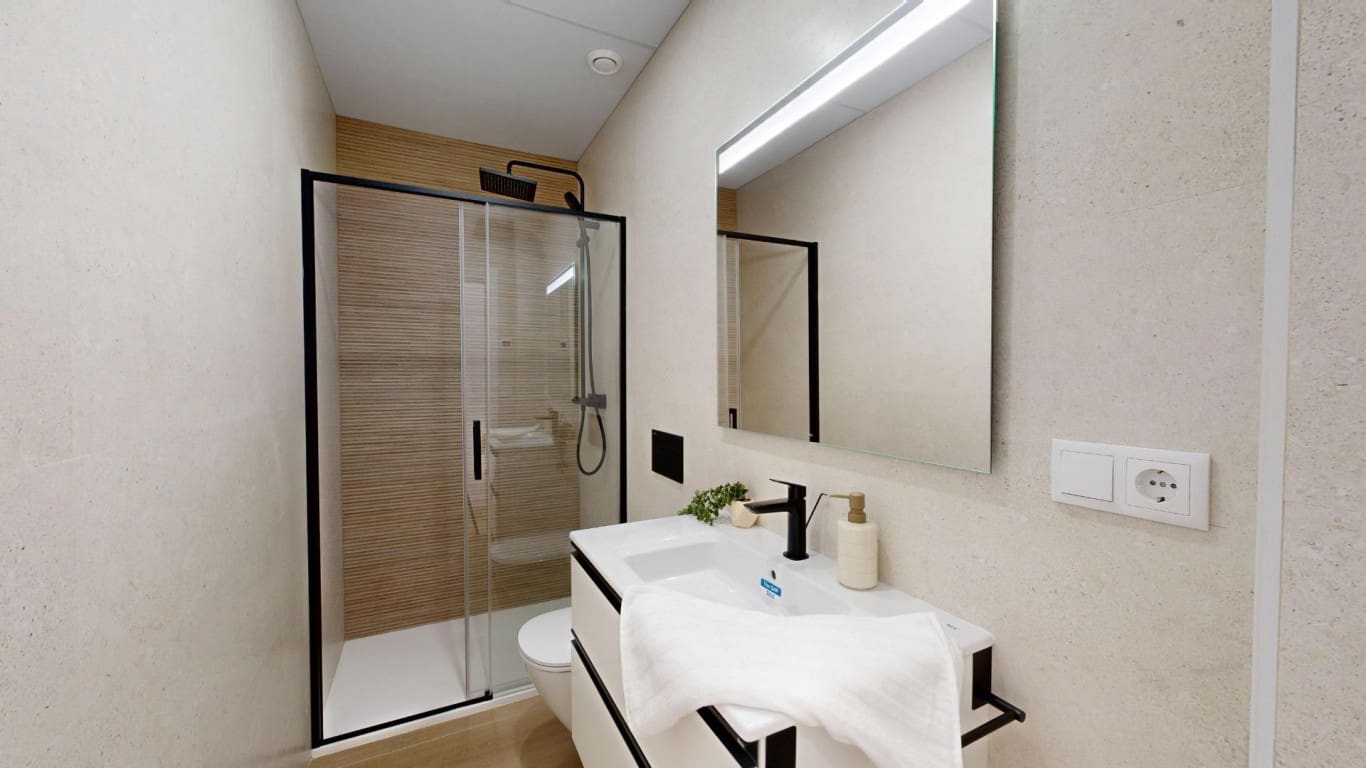 2 bedroom Apartment for sale in Guardamar del Segura - € 229,500 (Ref: 9085512)