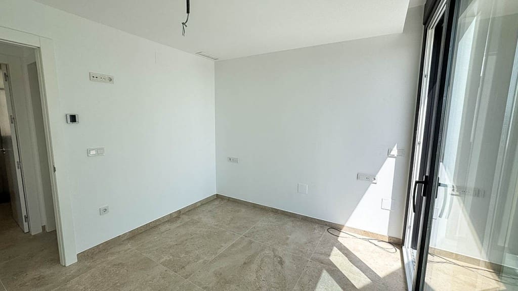 4 soverom Villa til salgs i Torrevieja med svømmebasseng - € 650 000 (Ref: 9136412)