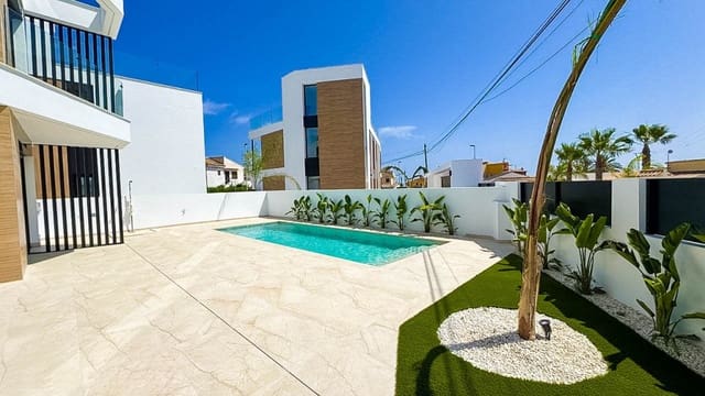 4 sovrum Villa till salu i Parque Acuático - Sector 25, Torrevieja med pool - 650 000 € (Ref: 9136412)