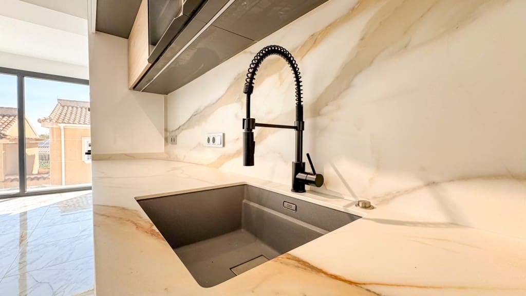 4 soverom Villa til salgs i Los Altos med svømmebasseng - € 995 000 (Ref: 9141920)