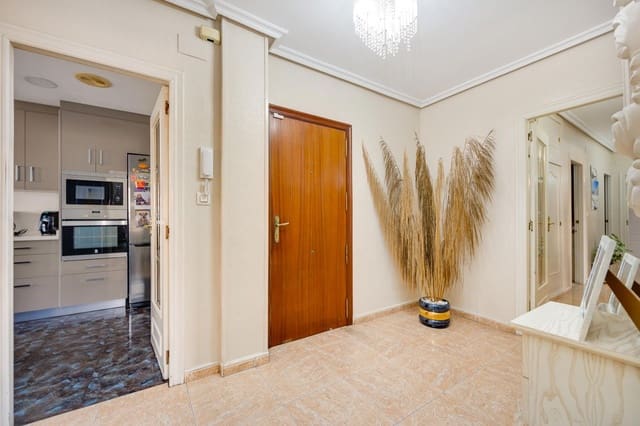 5 makuuhuone Huoneisto myytävänä paikassa Centro - Muelle Pesquero, Torrevieja - 224 969 € (Ref: 9317832)