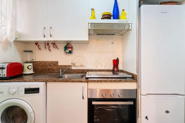 Apartamento de 2 habitaciones en Punta Prima, Torrevieja en venta con piscina - 150.000 € (Ref: 9342149)