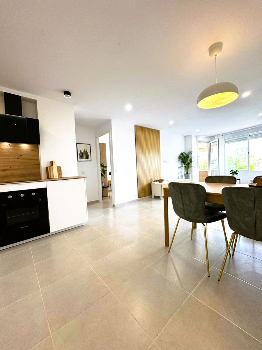 3 chambre Appartement à vendre à Torrevieja - 239 000 € (Ref: 9415421)