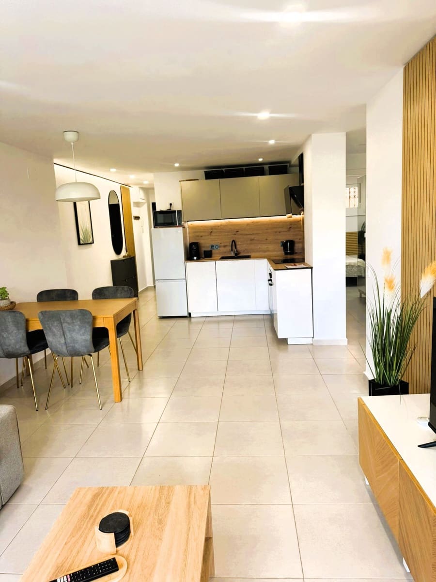 3 chambre Appartement à vendre à Torrevieja - 239 000 € (Ref: 9415421)