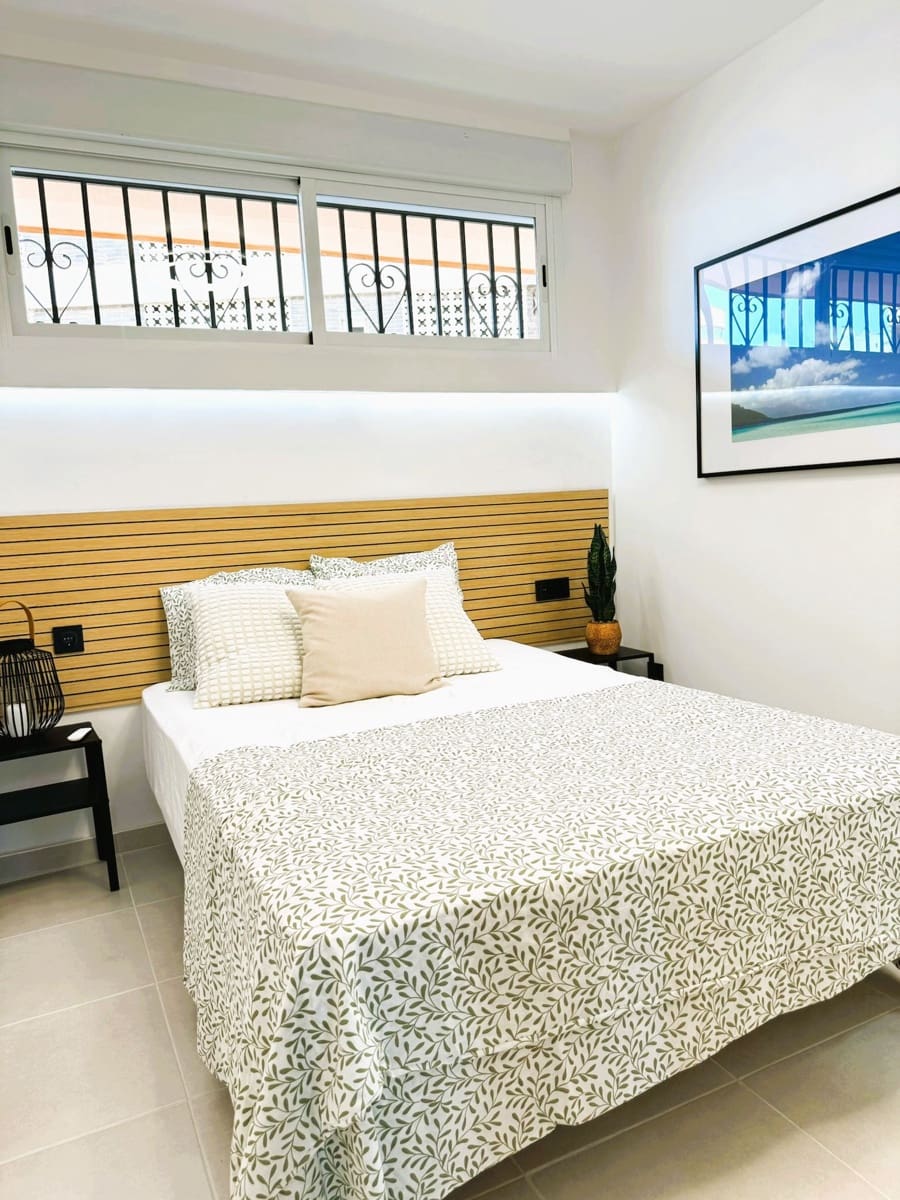 3 chambre Appartement à vendre à Torrevieja - 239 000 € (Ref: 9415421)