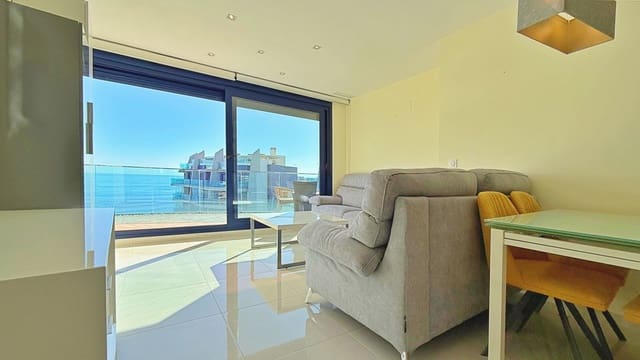 Ático de 2 habitaciones en Punta Prima, Torrevieja en venta con garaje - 665.000 € (Ref: 9437805)