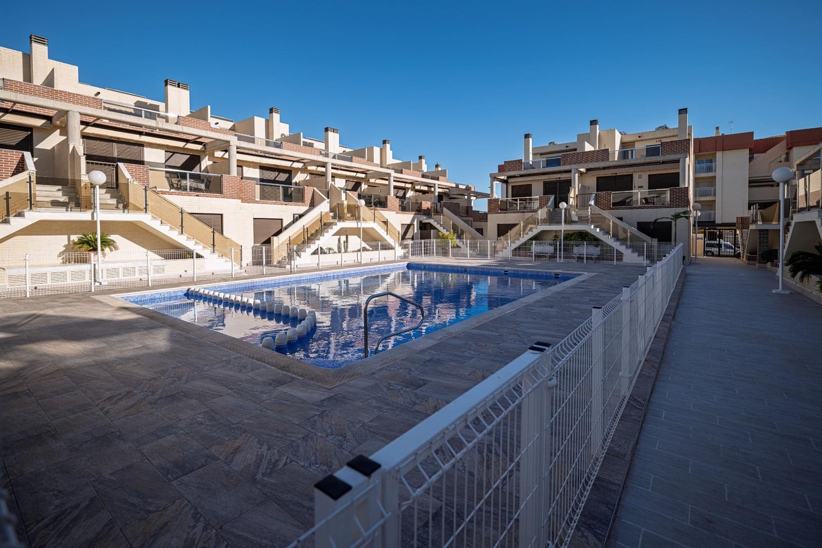 3 soverom Leilighet til salgs i Cabo Roig med svømmebasseng garasje - € 235 000 (Ref: 9441840)
