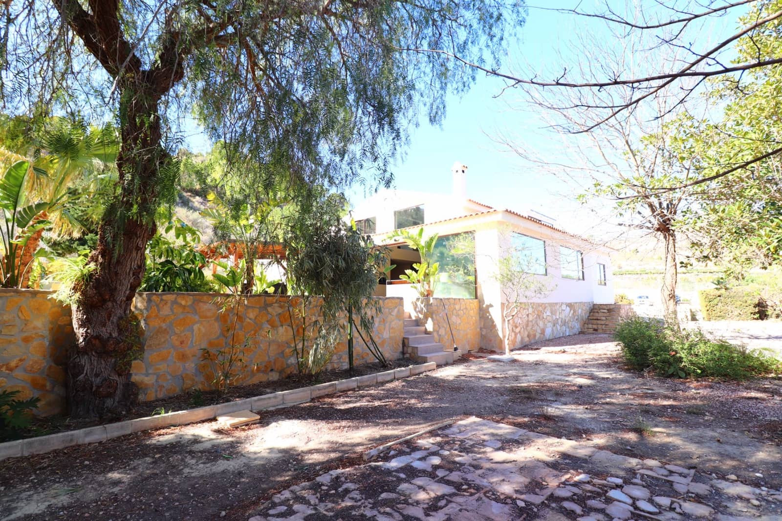 5 slaapkamer Finca/Landhuis te koop in Aspe met zwembad garage - € 1.700.000 (Ref: 9445580)
