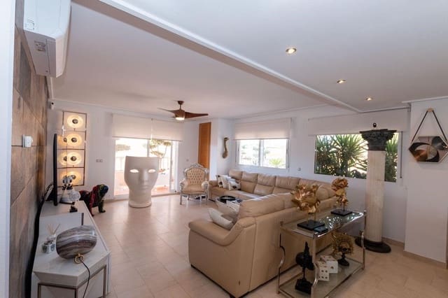 3 soveværelse Lejlighed til salg i Villamartin, Orihuela med swimmingpool garage - € 395.000 (Ref: 9445634)