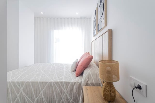 2 slaapkamer Appartement te koop in La Manga del Mar Menor met zwembad - € 213.259 (Ref: 9447189)