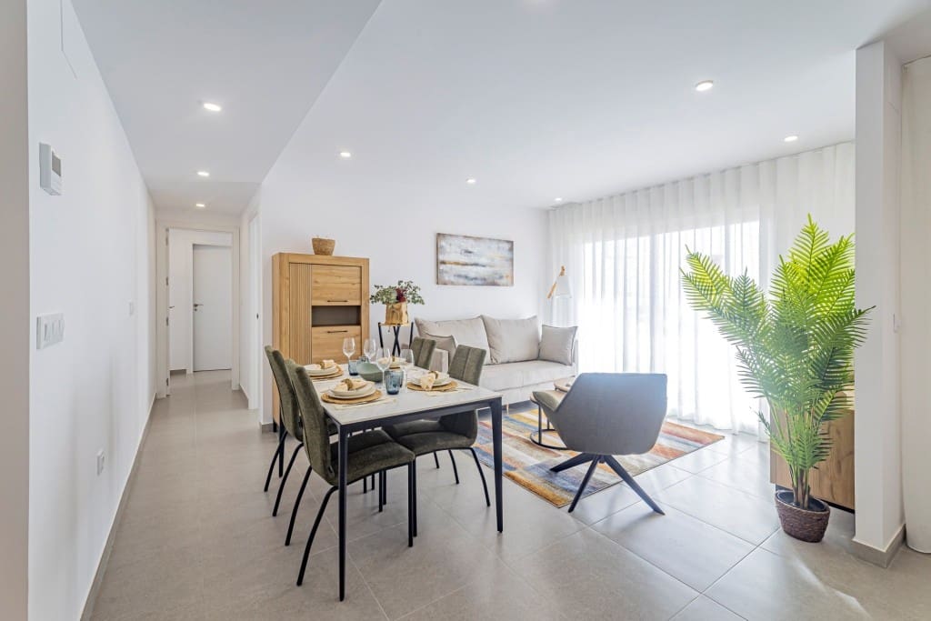 2 slaapkamer Appartement te koop in La Manga del Mar Menor met zwembad - € 213.259 (Ref: 9447189)