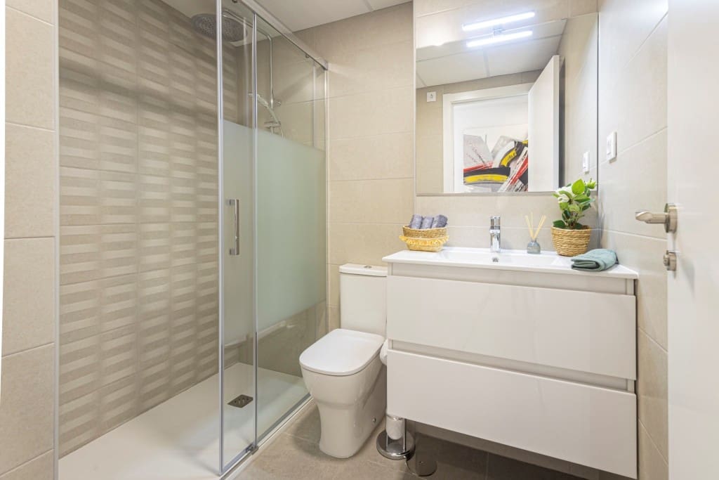 2 slaapkamer Appartement te koop in La Manga del Mar Menor met zwembad - € 213.259 (Ref: 9447189)