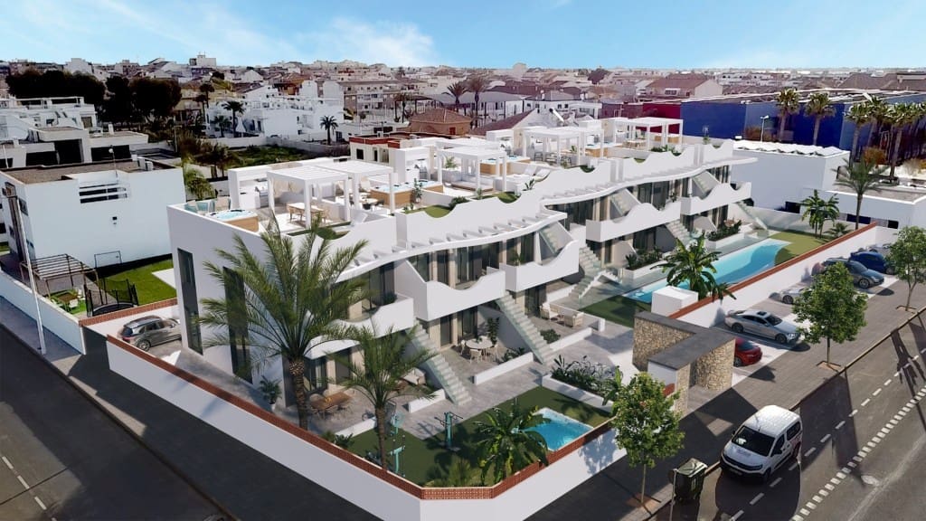 3 slaapkamer Penthouse te koop in Pilar de la Horadada met zwembad - € 290.000 (Ref: 9449790)