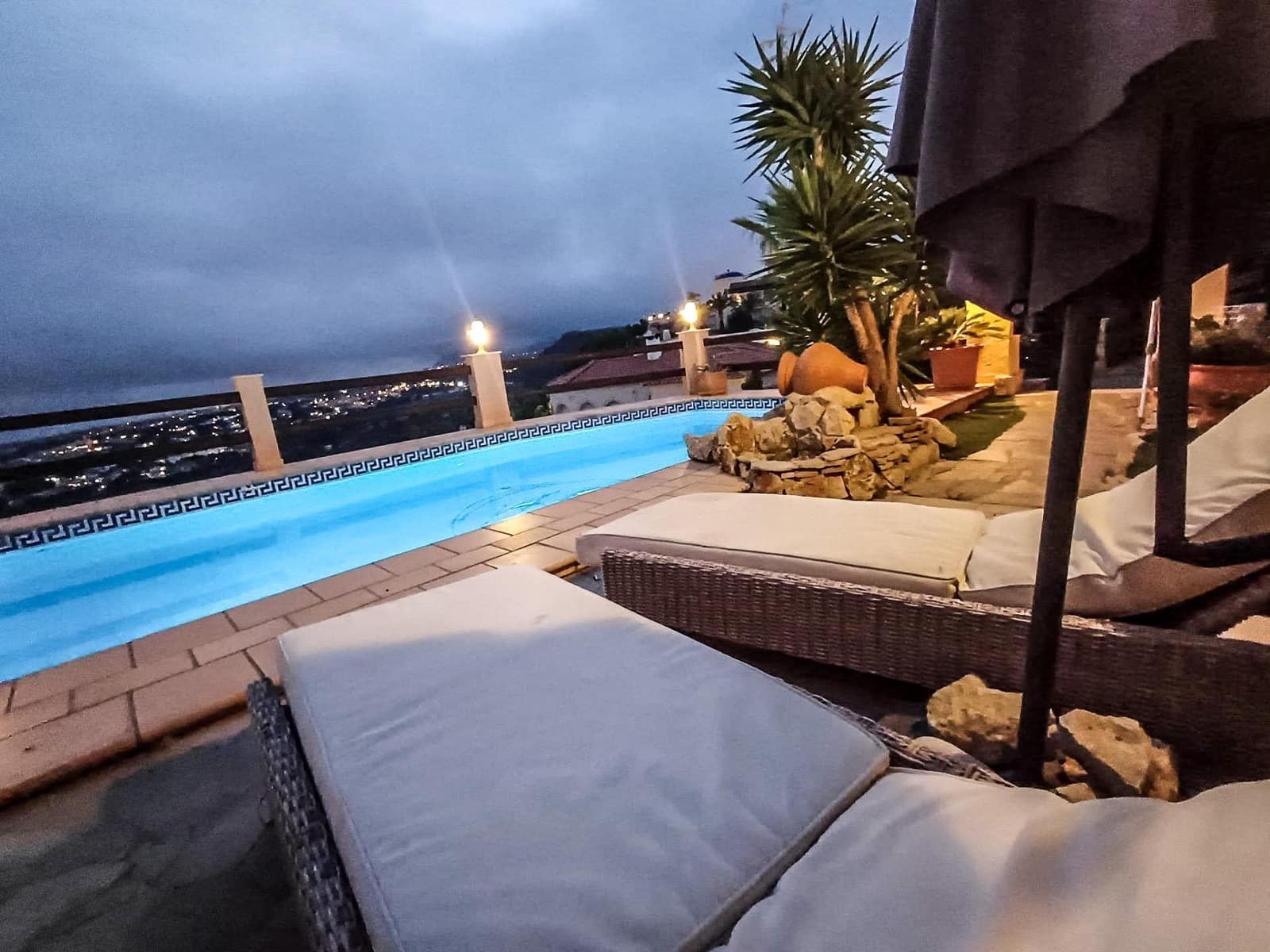 3 slaapkamer Villa te koop in Alfaz del Pi / L'Alfas del Pi met zwembad garage - € 1.210.000 (Ref: 9457817)