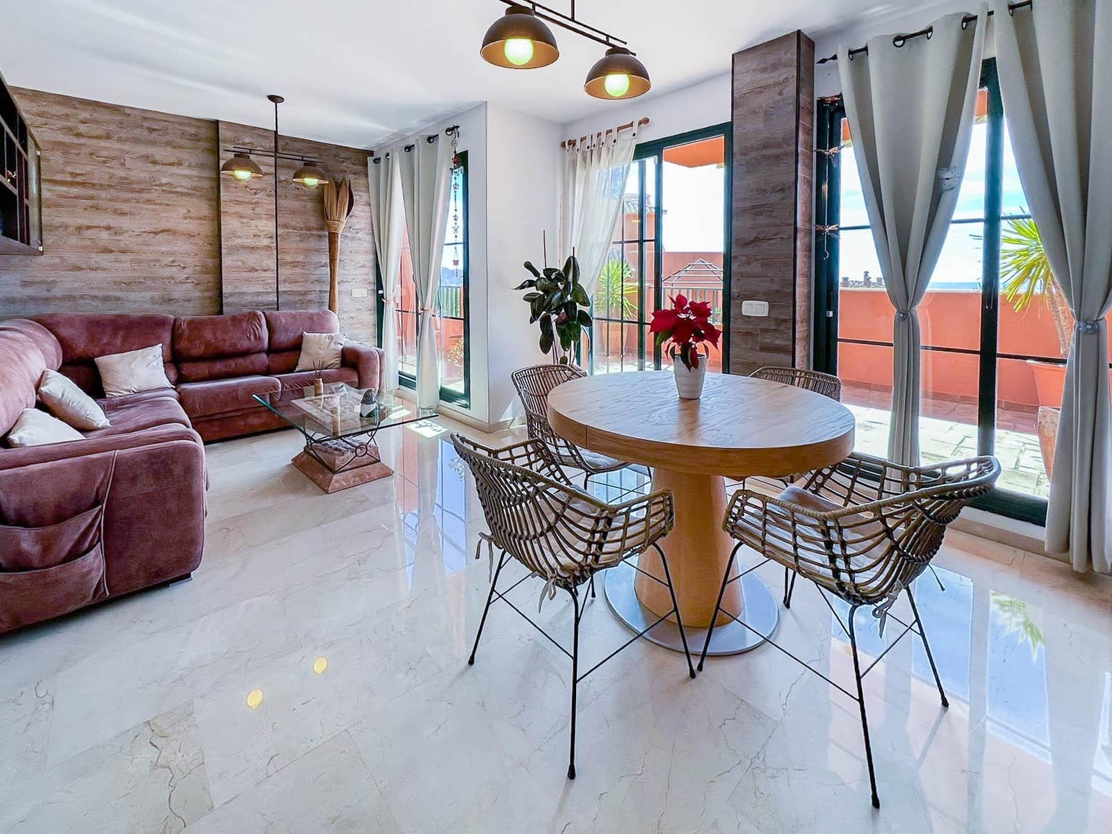 Apartamento de 3 habitaciones en Finestrat en venta con piscina garaje - 449.000 € (Ref: 9457823)