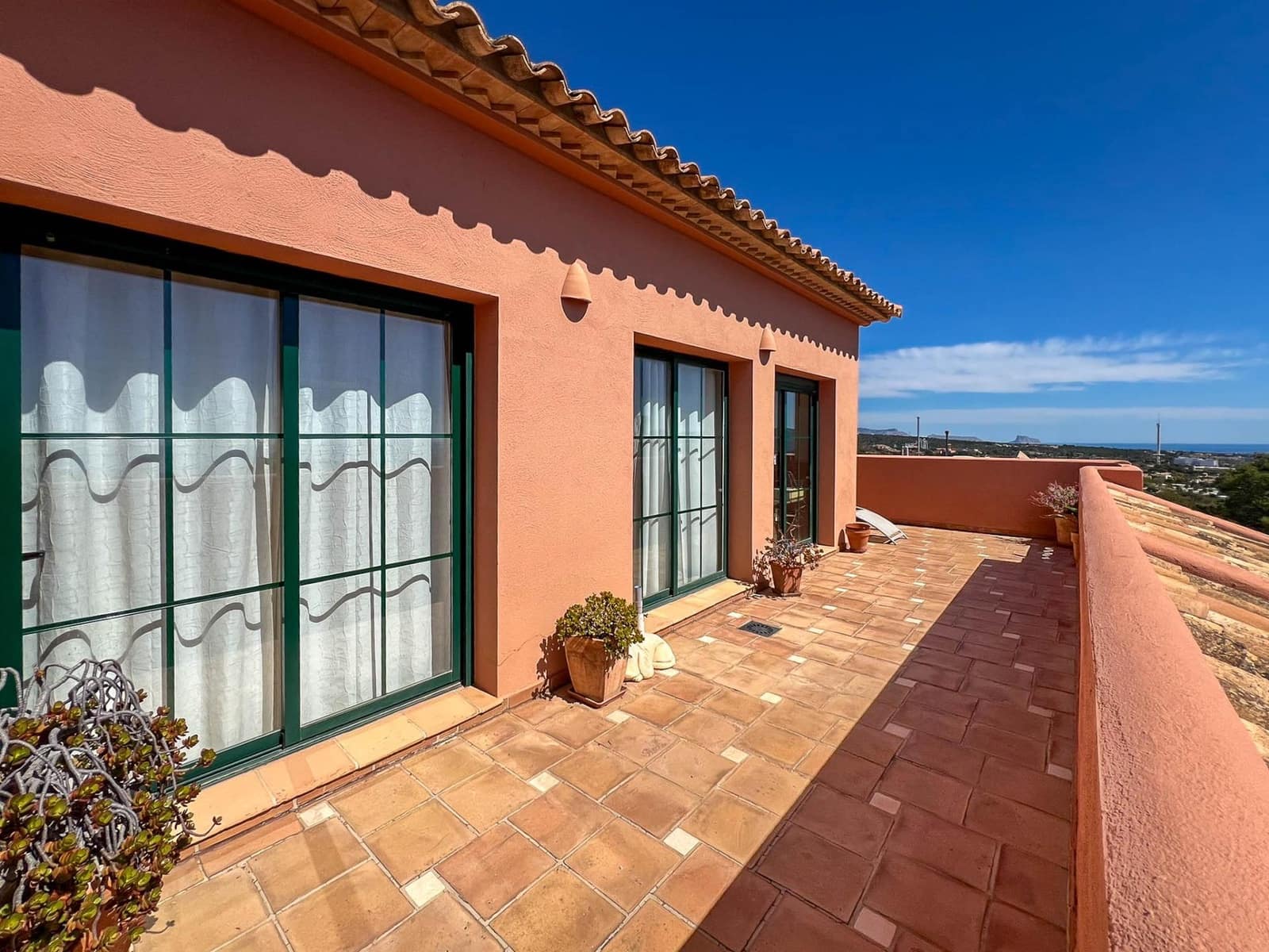 Apartamento de 3 habitaciones en Finestrat en venta con piscina garaje - 449.000 € (Ref: 9457823)