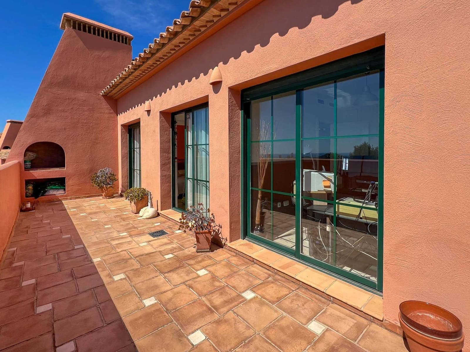 Apartamento de 3 habitaciones en Finestrat en venta con piscina garaje - 449.000 € (Ref: 9457823)