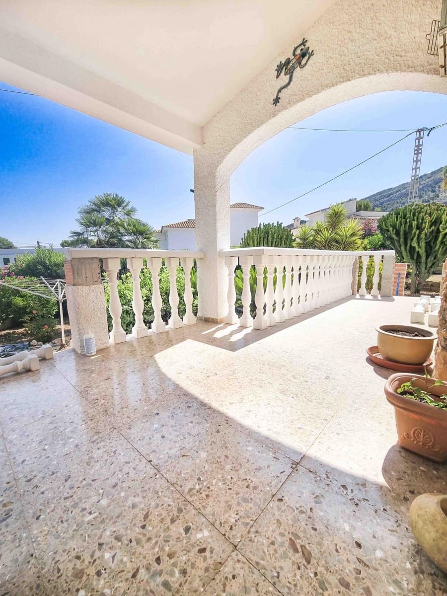 3 slaapkamer Villa te koop in Alfaz del Pi / L'Alfas del Pi met zwembad garage - € 650.000 (Ref: 9457831)