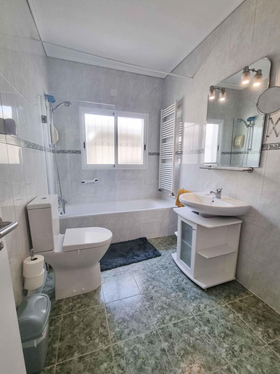 3 slaapkamer Villa te koop in Alfaz del Pi / L'Alfas del Pi met zwembad garage - € 650.000 (Ref: 9457831)