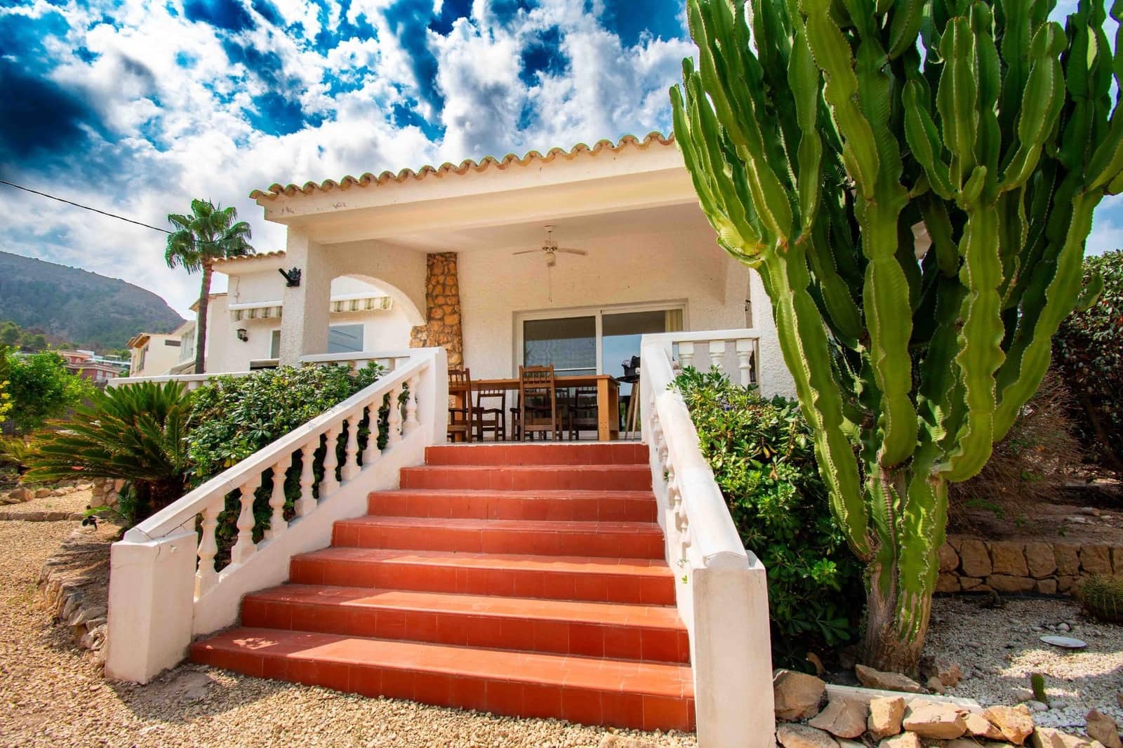 3 slaapkamer Villa te koop in Alfaz del Pi / L'Alfas del Pi met zwembad garage - € 650.000 (Ref: 9457831)