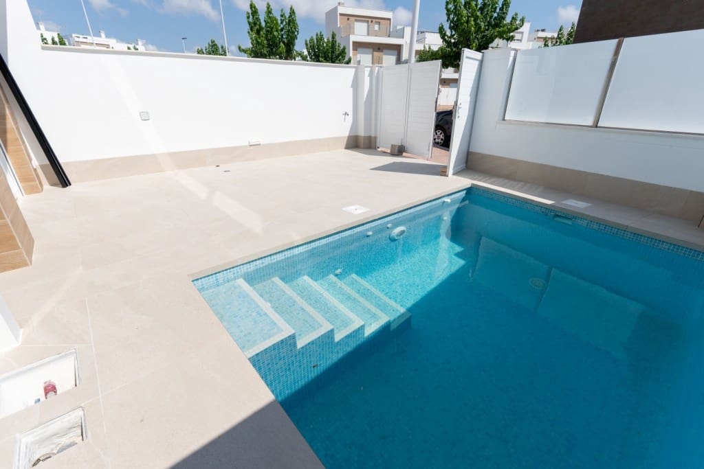 3 chambre Villa/Maison à vendre à San Pedro del Pinatar avec piscine - 389 000 € (Ref: 9462929)