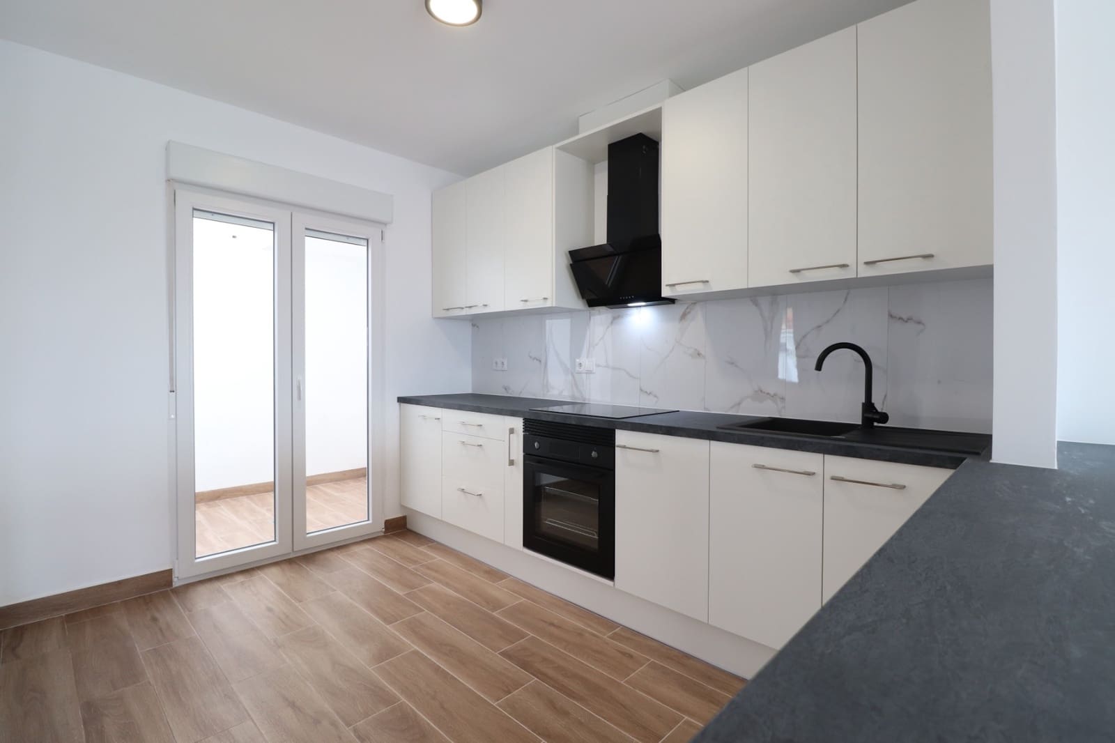 3 sypialnia Bungalow na sprzedaż w Ciudad Quesada z basenem garażem - 249 000 € (Ref: 9564176)
