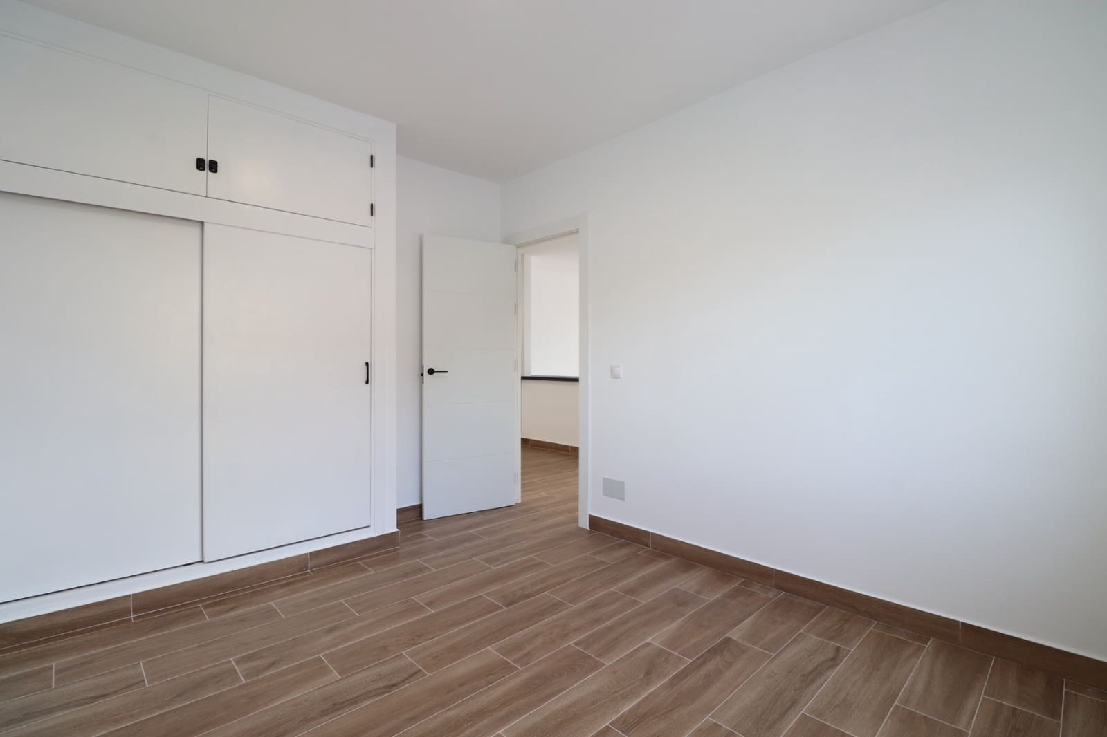 3 sypialnia Bungalow na sprzedaż w Ciudad Quesada z basenem garażem - 249 000 € (Ref: 9564176)