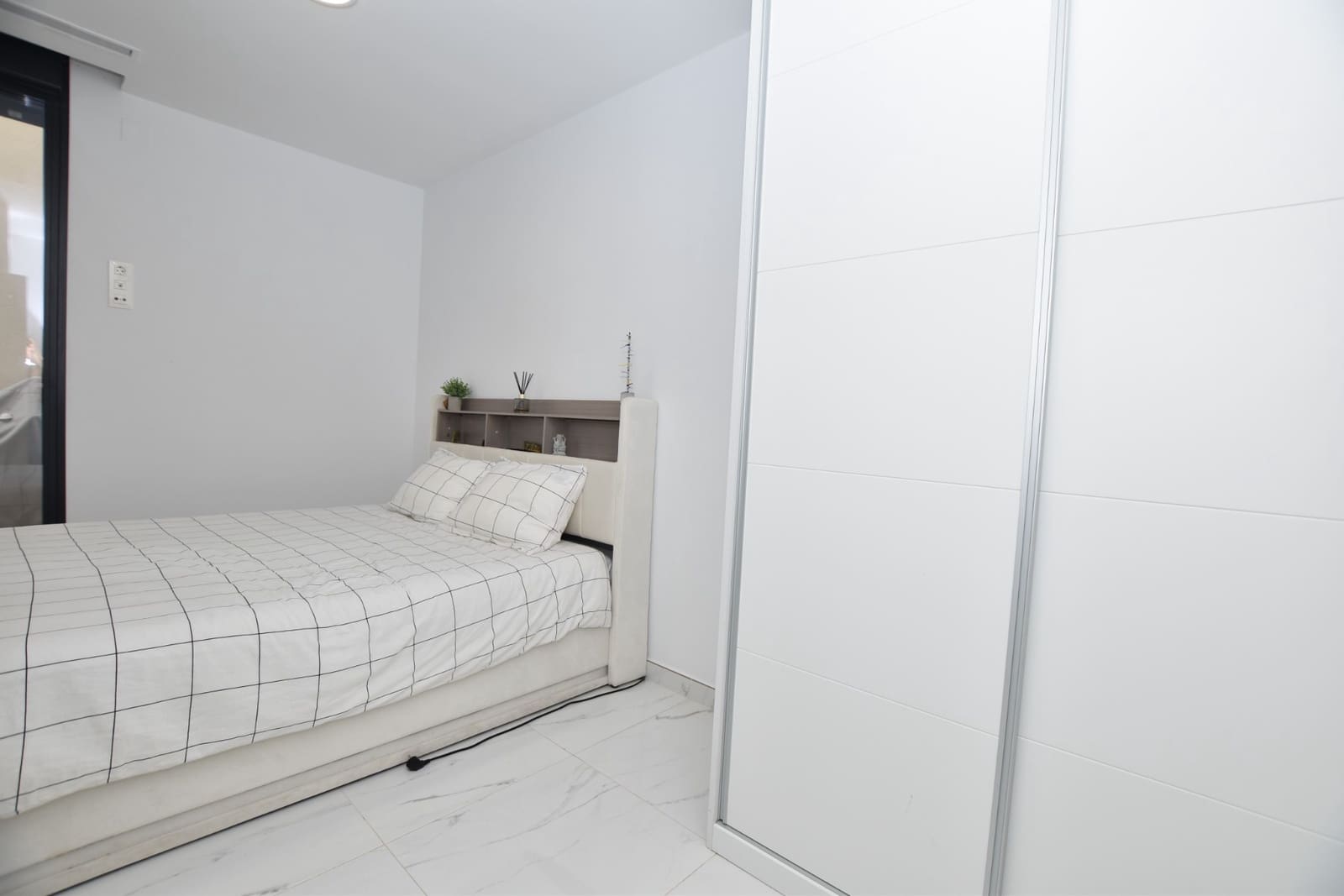 3 slaapkamer Villa te koop in Los Montesinos met zwembad garage - € 369.000 (Ref: 9571162)