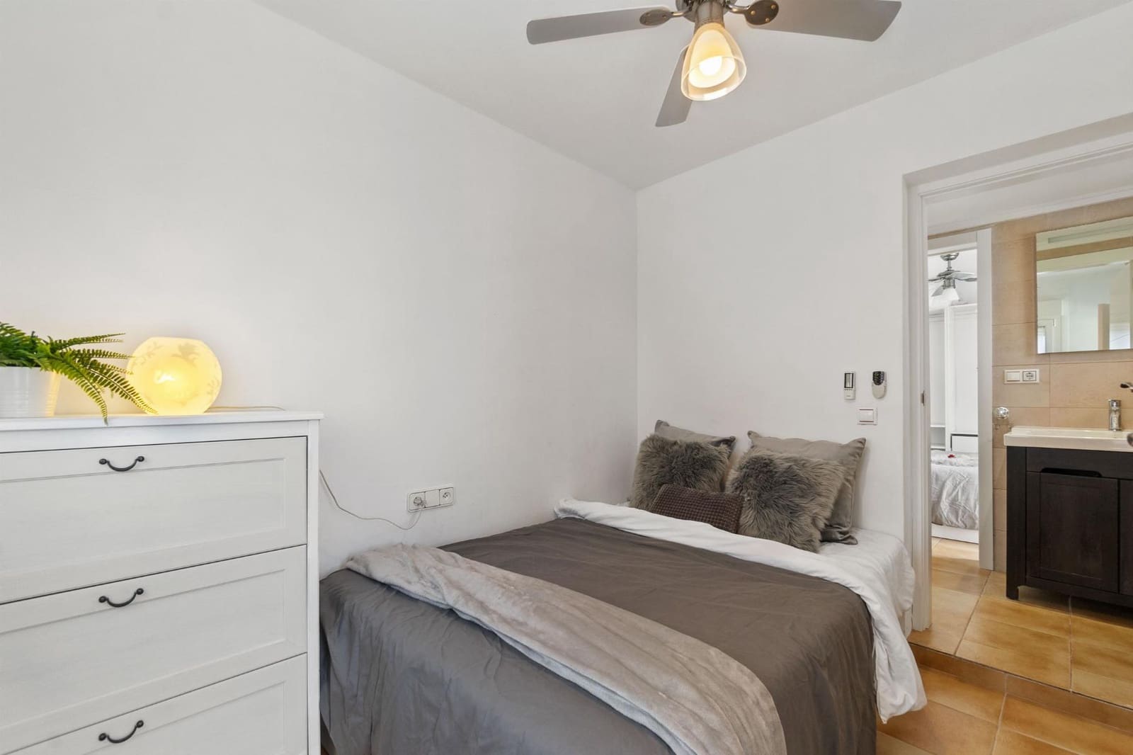 3 chambre Villa/Maison à vendre à Torrevieja avec piscine garage - 255 000 € (Ref: 9576699)