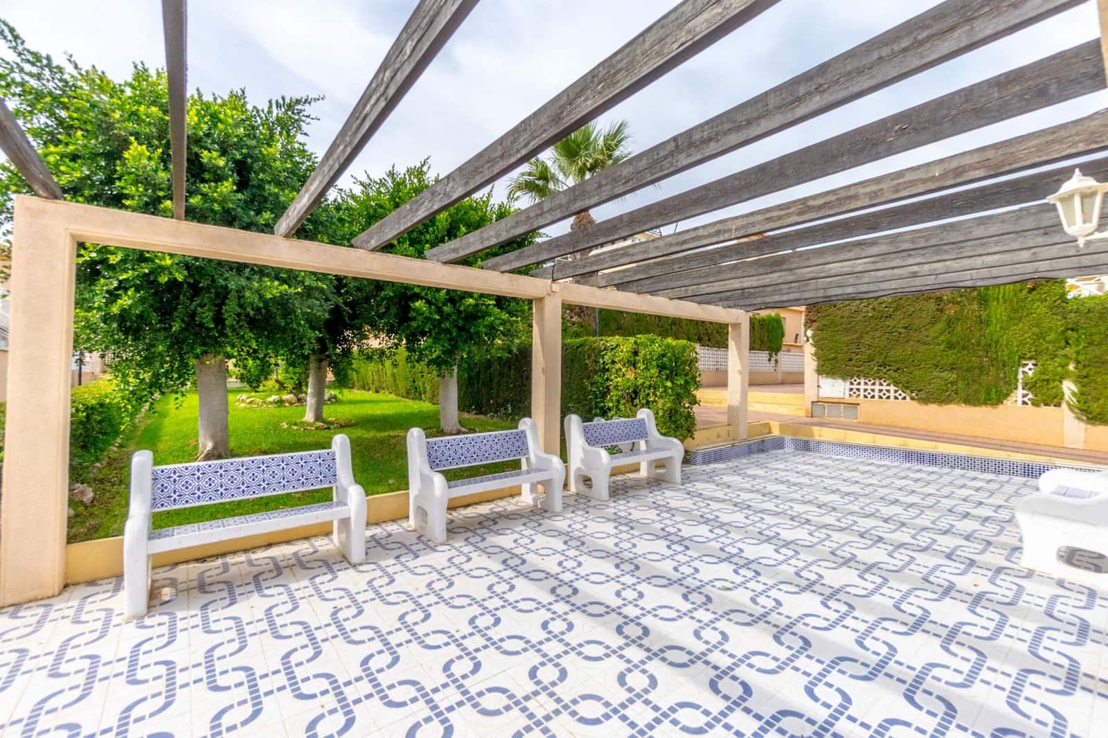 3 chambre Villa/Maison à vendre à Torrevieja avec piscine garage - 255 000 € (Ref: 9576699)