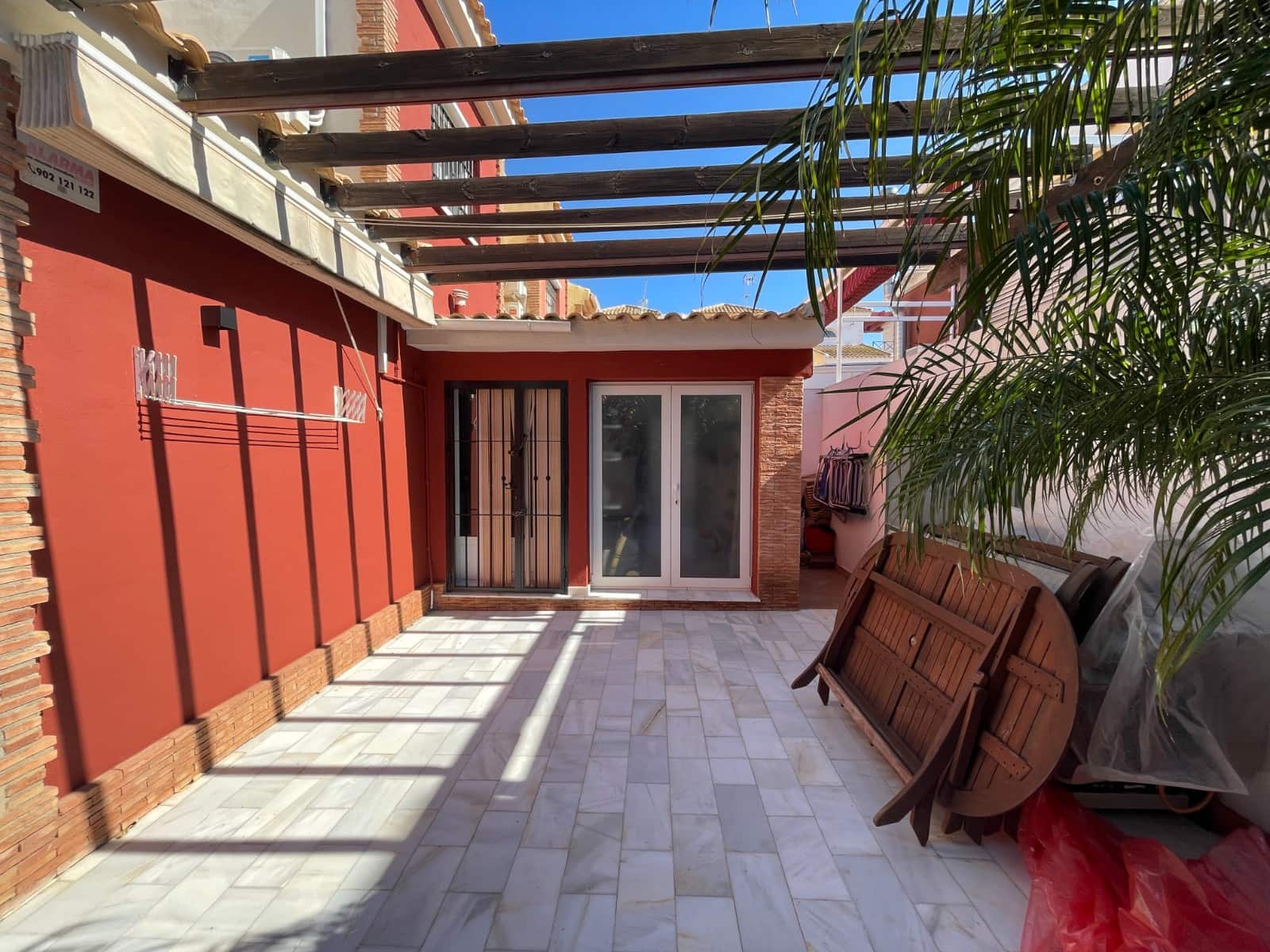 Casa de 4 habitaciones en Torre de la Horadada en venta con garaje - 435.000 € (Ref: 9634055)