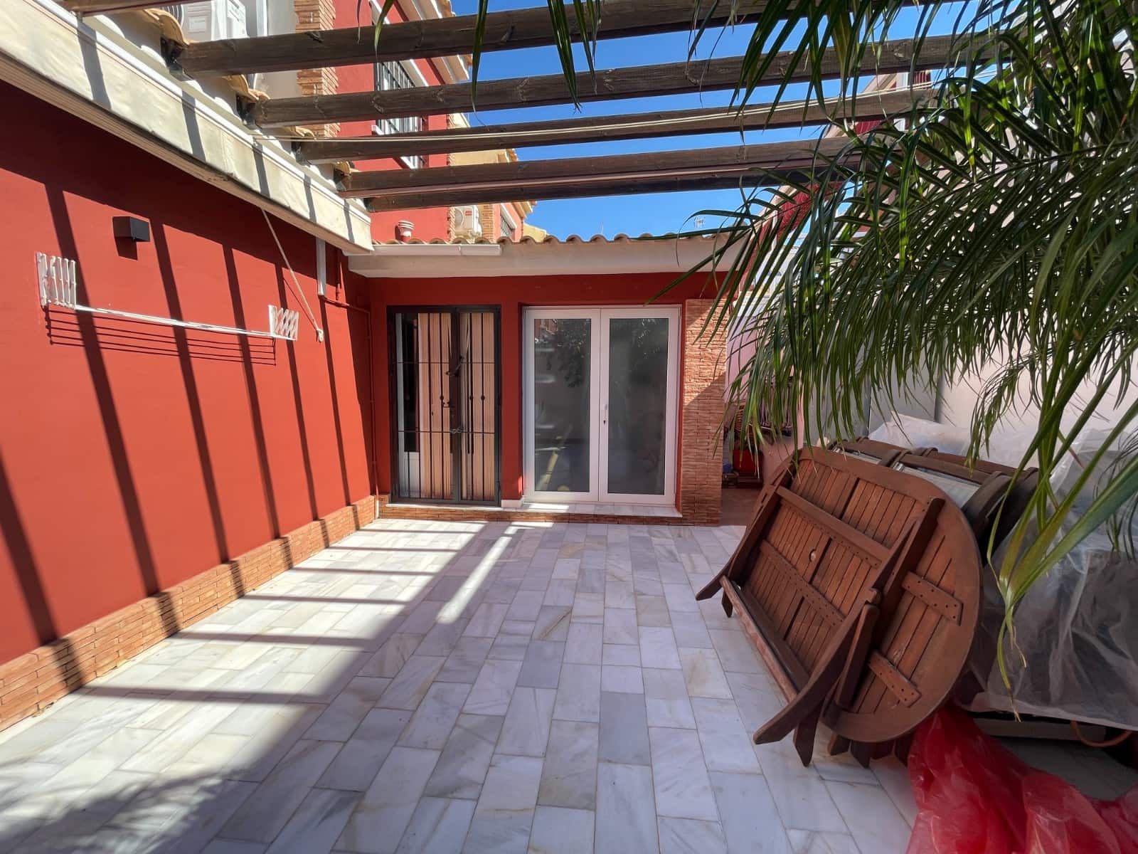 Casa de 4 habitaciones en Torre de la Horadada en venta con garaje - 435.000 € (Ref: 9634055)