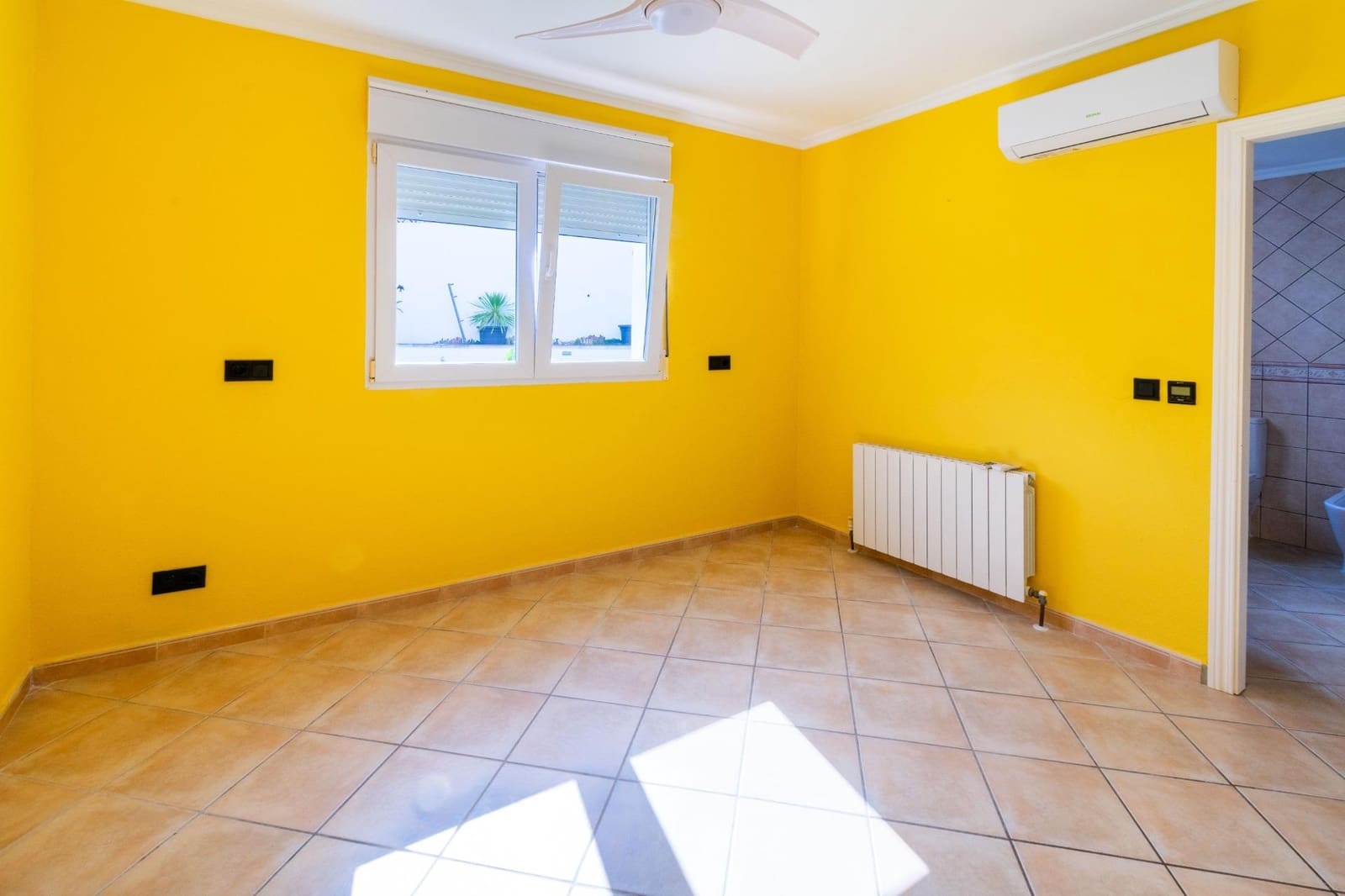 4 sovrum Villa till salu i Alfaz del Pi / L'Alfas del Pi med pool garage - 650 000 € (Ref: 9634246)