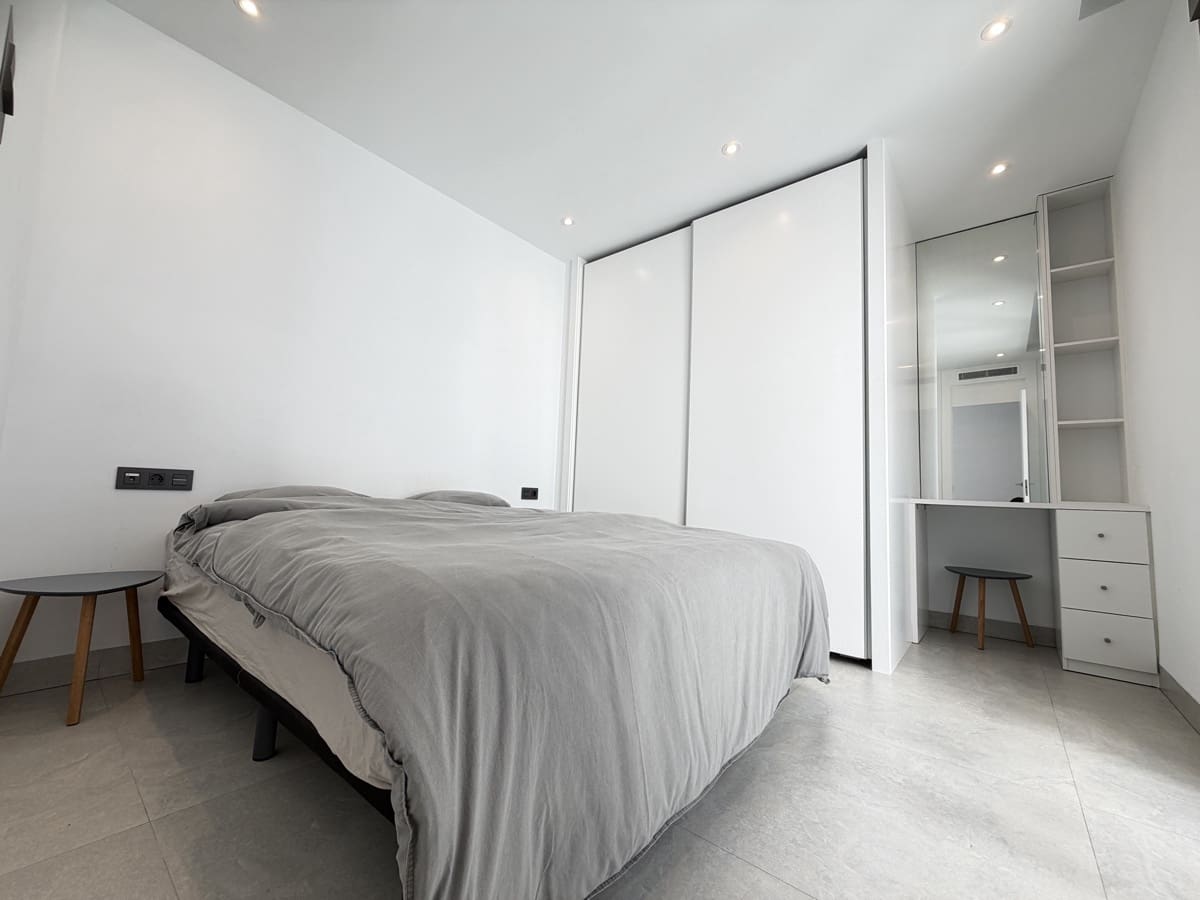 4 soveværelse Villa til salg i Villamartin med swimmingpool garage - € 525.000 (Ref: 9649767)