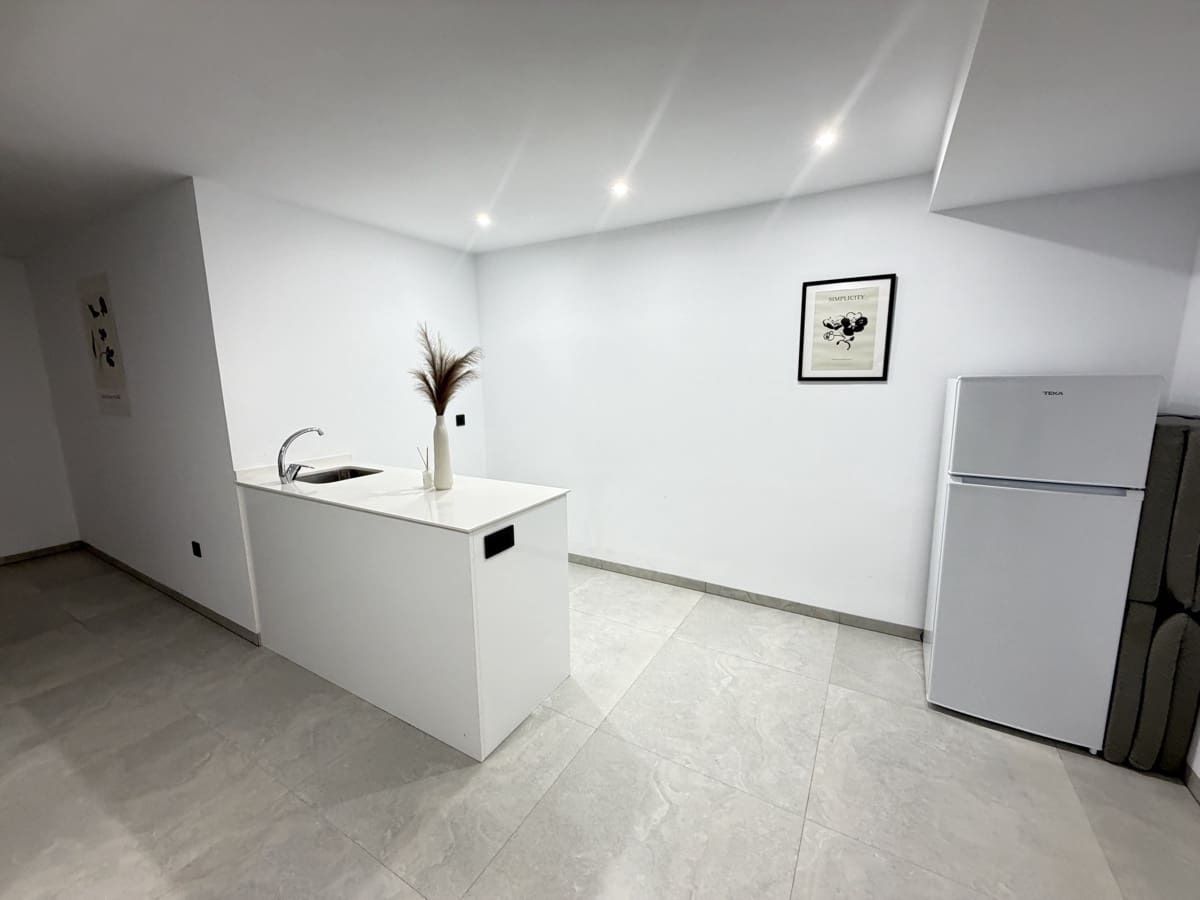 4 soveværelse Villa til salg i Villamartin med swimmingpool garage - € 525.000 (Ref: 9649767)