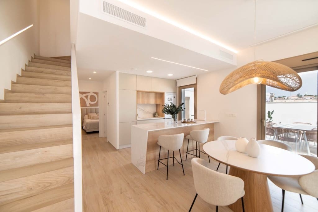 3 soverom Villa til salgs i Los Alcazares med svømmebasseng - € 439 000 (Ref: 9666491)