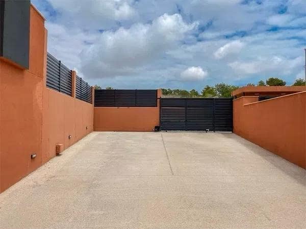2 soveværelse Lejlighed til salg i Orihuela Costa med swimmingpool garage - € 275.000 (Ref: 9679378)