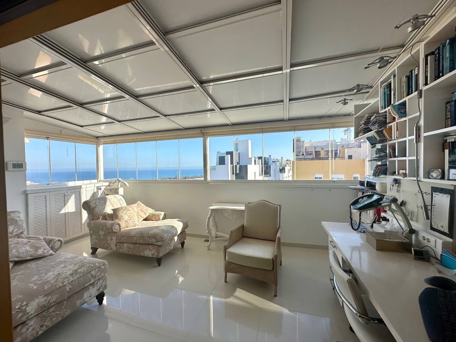 2 sovrum Takvåning till salu i Guardamar del Segura med pool garage - 419 000 € (Ref: 9714752)