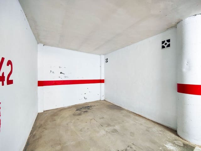 Garaje en Avenida Habaneras - Curva de Palangre, Torrevieja en venta - 10.000 € (Ref: 9747196)
