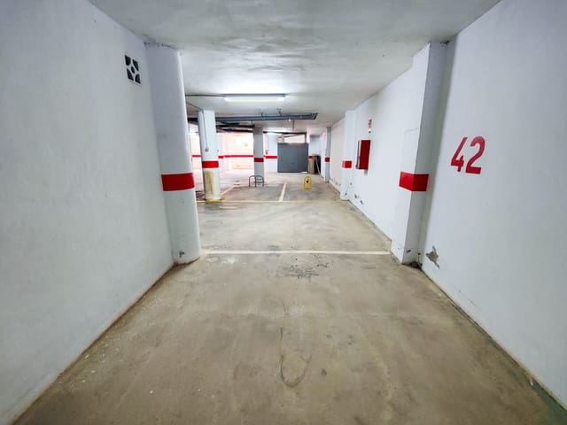 Garaje en Avenida Habaneras - Curva de Palangre, Torrevieja en venta - 10.000 € (Ref: 9747196)