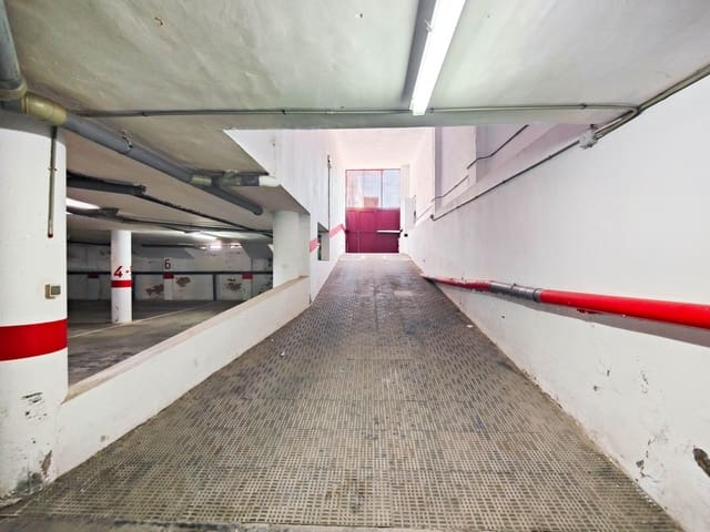 Garaje en Avenida Habaneras - Curva de Palangre, Torrevieja en venta - 10.000 € (Ref: 9747196)