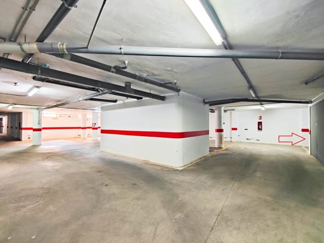 Garaje en Avenida Habaneras - Curva de Palangre, Torrevieja en venta - 10.000 € (Ref: 9747196)